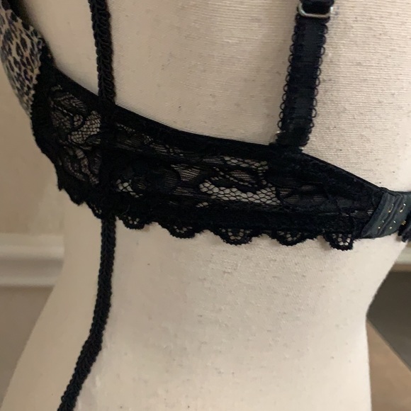 Victoria’s Secret very sexy lace w/animal print push-up bra - Picture 10 of 13